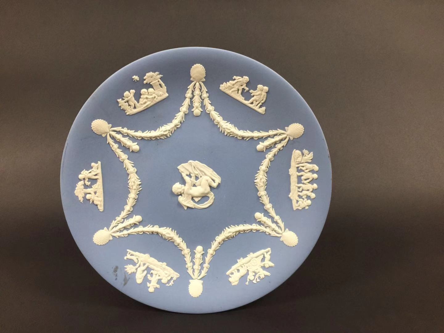 英国Wedgwood天使人物故事赏盘