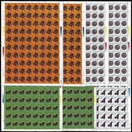 生肖版票：T159“辛未年”一件、T124“戊辰年”两件、T133“己巳年”两件、T146“庚午年”两件，原胶折版