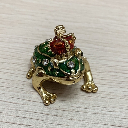 美国彩绘珐琅鎏金莱茵石随身青蛙王子首饰盒