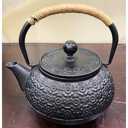 日本制花卉纹提梁铁壶（大）