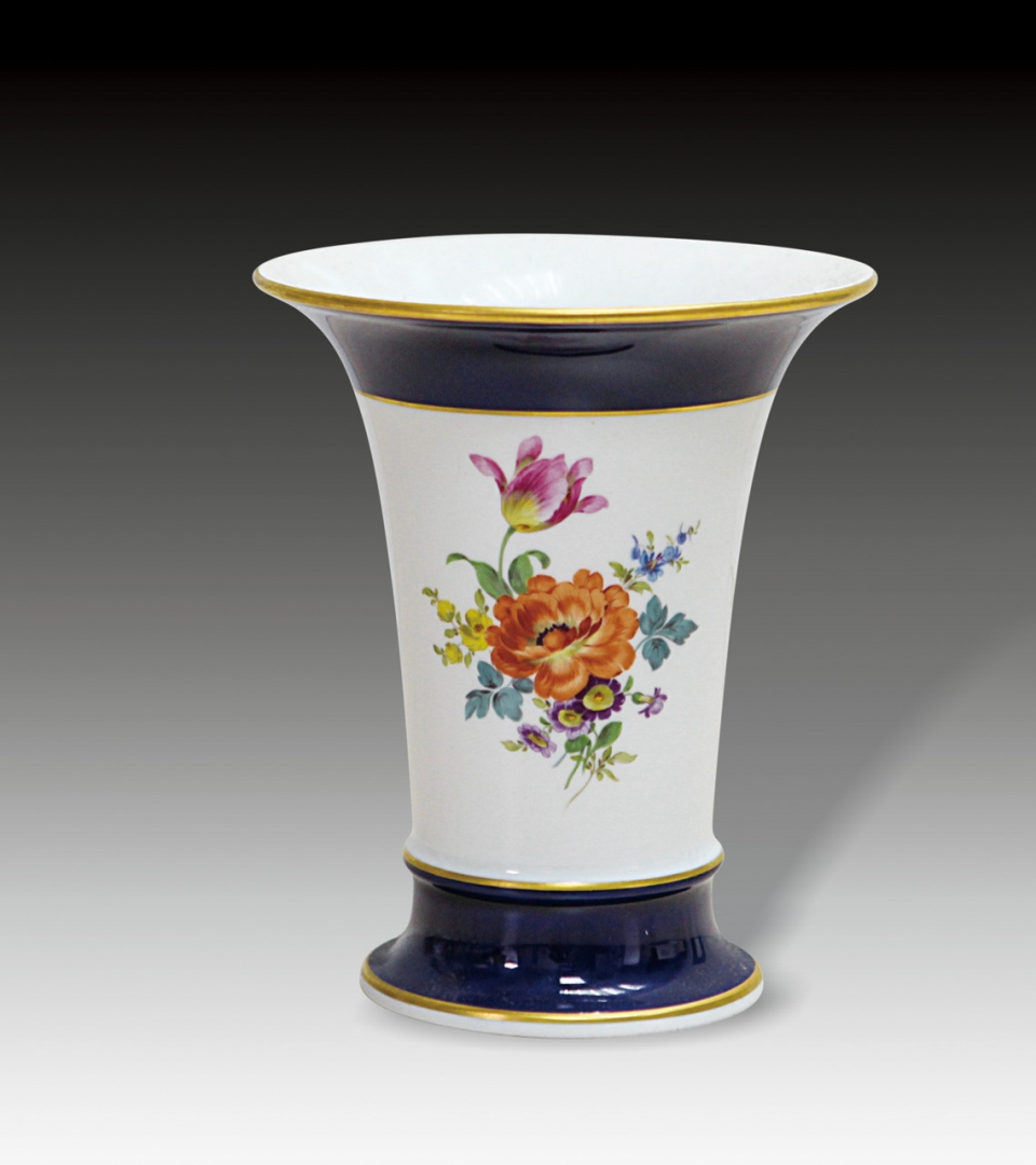 德国梅森彩绘花卉钴蓝描金大花瓶(H:17cm,口径:14cm)