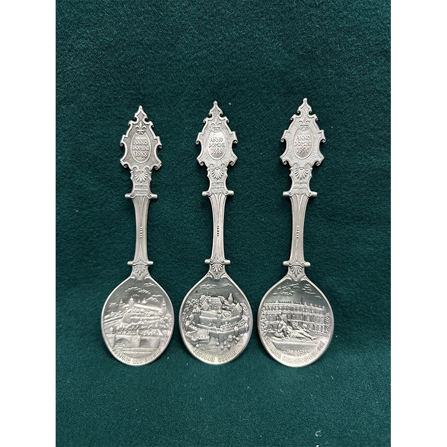 德国锡制浮雕年份纪念勺(1988.1989.1990)（L:19cm）