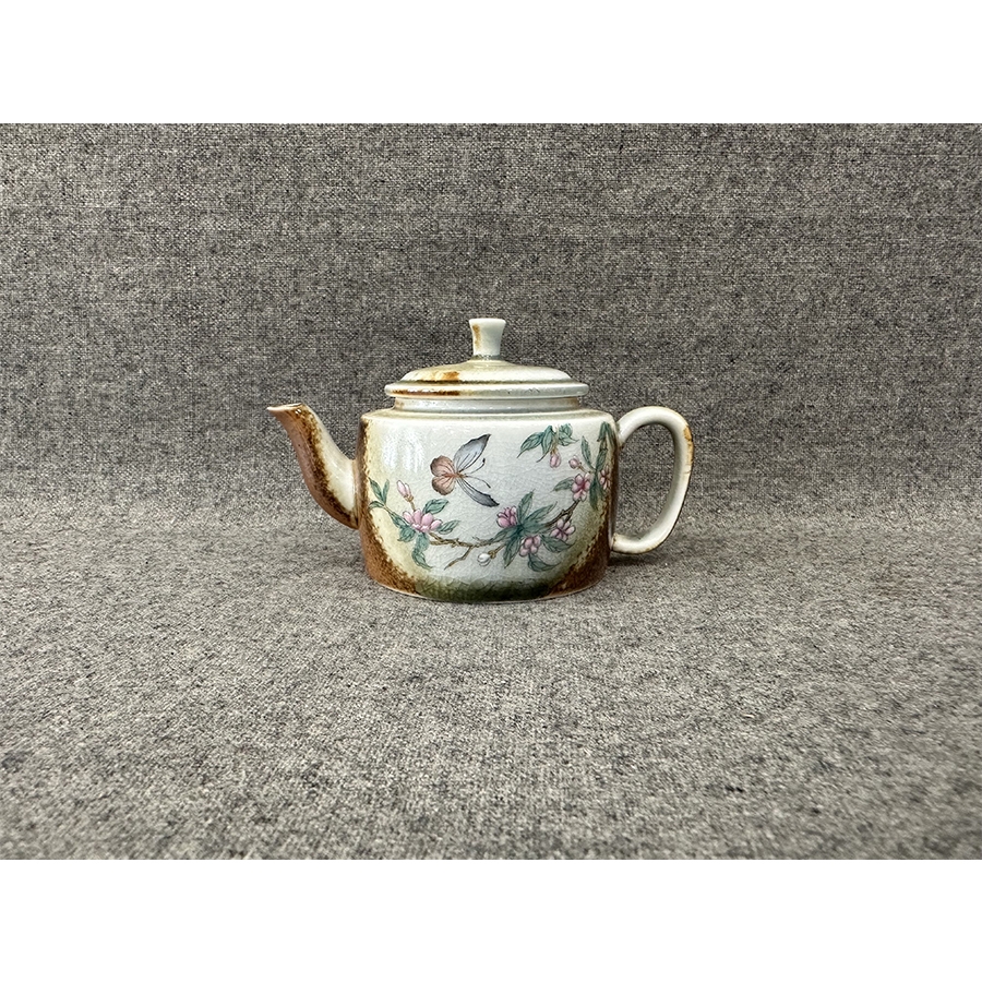 日本幸山窑名家作《花香蝶自来》迷你茶壶