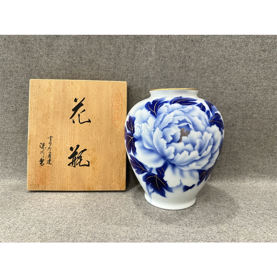 日本深川制"经典花卉"描金花瓶(17.5×20cm) 